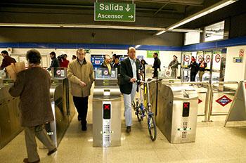 El transporte público incrementará sus tarifas en un 4,93% a partir de enero El transporte público incrementará sus tarifas en un 4,93% a partir de enero
