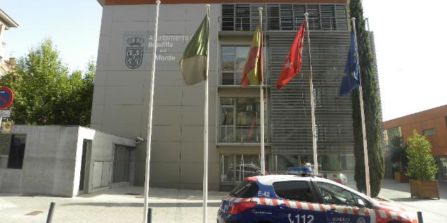 El PSOE pide la imputación de nueve técnicos municipales