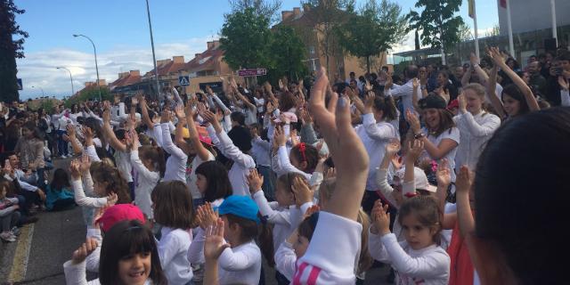 Gran flashmob para celebrar el Día de la Danza