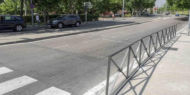 El Ayuntamiento instala vallas de seguridad para peatones en varias zonas del municipio