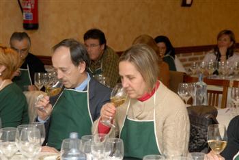 Éxito en la Jornada 'Maridaje Vino y Casquería' Éxito en la Jornada 'Maridaje Vino y Casquería'