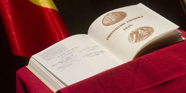 Los alumnos de Boadilla homenajean a la Constitución Los alumnos de Boadilla homenajean a la Constitución