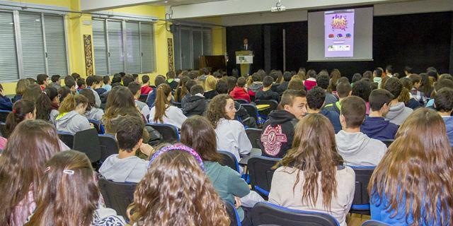 ‘Amor del Guapo’ llega a los alumnos del IES Máximo Trueba ‘Amor del Guapo’ llega a los alumnos del IES Máximo Trueba