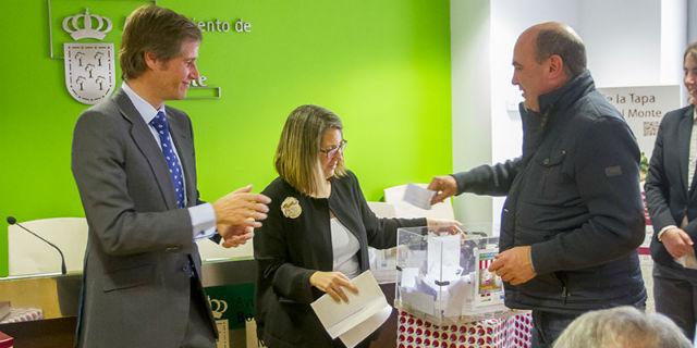 Boadilla premia a los ganadores de varias iniciativas comerciales Boadilla premia a los ganadores de varias iniciativas comerciales