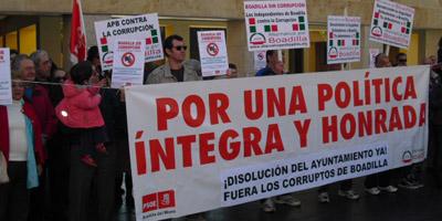 Concentración en Boadilla "por una política íntegra y honrada" Concentración en Boadilla "por una política íntegra y honrada"