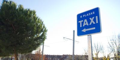 Señalizada la parada de taxis del municipio