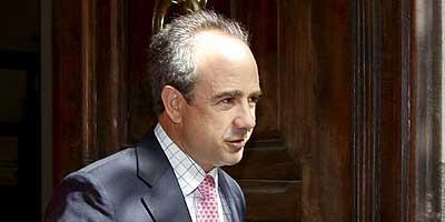 El ex-alcalde González Panero y su equipo en 2007 deberán devolver 100.000 euros al ayuntamiento El ex-alcalde González Panero y su equipo en 2007 deberán devolver 100.000 euros al ayuntamiento