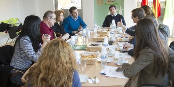 'Díselo a tu Alcalde' posibilita un nuevo encuentro entre Terol y los vecinos de Boadilla 'Díselo a tu Alcalde' posibilita un nuevo encuentro entre Terol y los vecinos de Boadilla