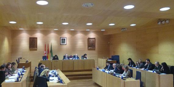 La Corporación Municipal aprueba definitivamente los presupuestos para 2013 La Corporación Municipal aprueba definitivamente los presupuestos para 2013