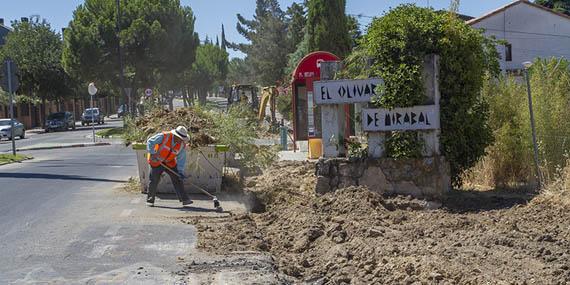 Comienzan las obras del nuevo acerado de la Avenida Monte Segovia Comienzan las obras del nuevo acerado de la Avenida Monte Segovia