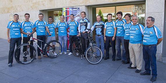 Diez boadillenses se subirán a la bicicleta para llegar a Lisboa en tres días Diez boadillenses se subirán a la bicicleta para llegar a Lisboa en tres días