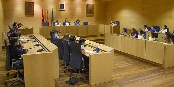 Pleno intantil con los alumnos del colegio Ágora Pleno intantil con los alumnos del colegio Ágora