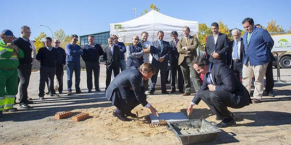 Primera piedra de las instalaciones de limpieza, recogida y tratamiento de residuos Primera piedra de las instalaciones de limpieza, recogida y tratamiento de residuos