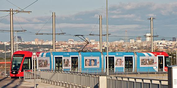Metro Ligero Oeste recibe el reconocimiento de Europa Metro Ligero Oeste recibe el reconocimiento de Europa