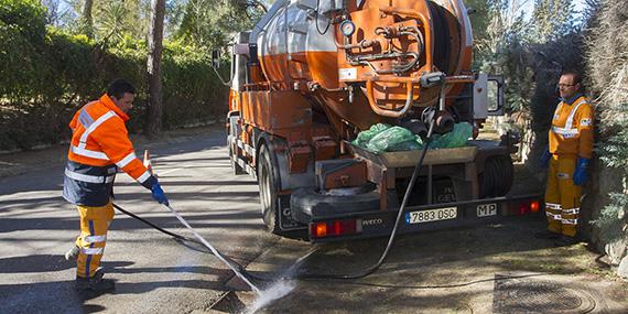 Limpieza integral de la red de saneamiento del municipio