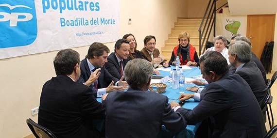 Henríquez de Luna se reúne en Boadilla con algunos alcaldes de la zona noroeste
