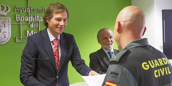 Reconocimiento a los agentes tutores de Boadilla Reconocimiento a los agentes tutores de Boadilla