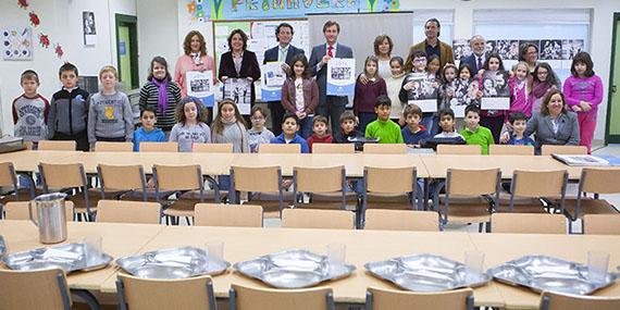 Un calendario solidario para financiar la comida de los escolares más necesitados