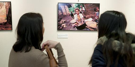 La Fundación Agua de Coco organiza la exposición 'Trabajo Infantil'