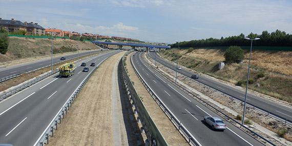 Fomento deberá iluminar la M-50 a su paso por Boadilla Fomento deberá iluminar la M-50 a su paso por Boadilla