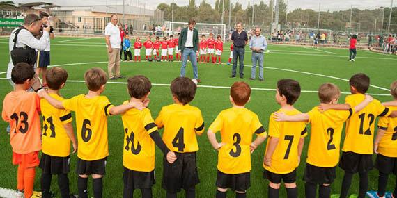 El balón rueda oficialmente por los nuevos campos del polideportivo de Boadilla El balón rueda oficialmente por los nuevos campos del polideportivo de Boadilla