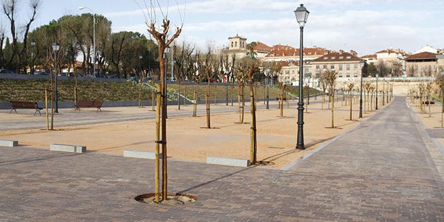 La nueva explanada oeste del Palacio del Infante Don Luis en imágenes La nueva explanada oeste del Palacio del Infante Don Luis en imágenes
