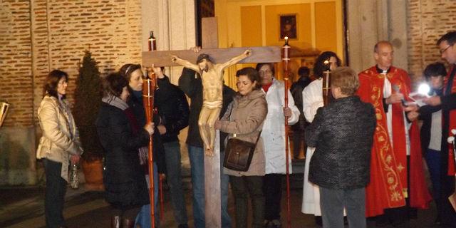 Boadilla celebra la Semana Santa con un Vía Crucis