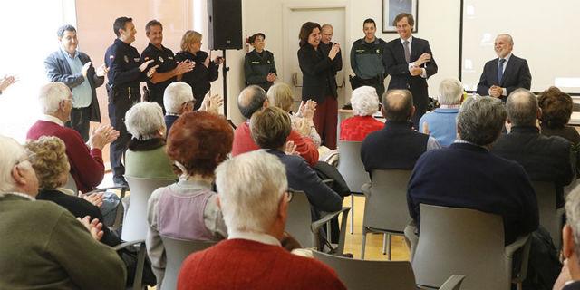 Los mayores de Boadilla aprenden a mejorar su seguridad ciudadana