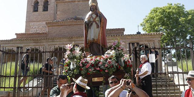 Los lectores a favor de que las cofradías sigan optando a subvenciones municipales