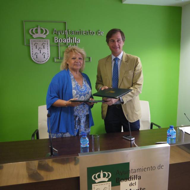 El Ayuntamiento continuará apoyando a la AVT con una nueva subvención El Ayuntamiento continuará apoyando a la AVT con una nueva subvención