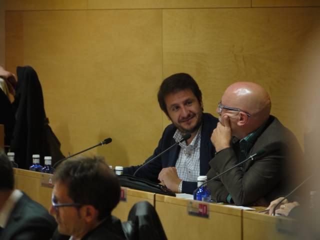Aprobada una moción para impedir a ediles actuar como abogados en causas de corrupción contra los intereses vecinales Aprobada una moción para impedir a ediles actuar como abogados en causas de corrupción contra los intereses vecinales