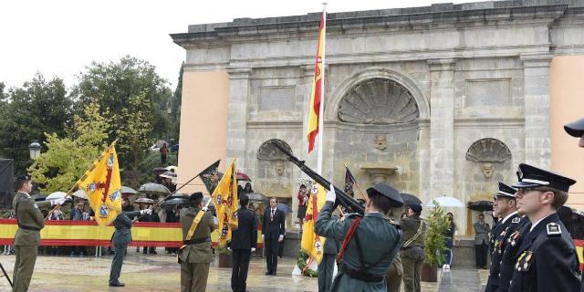 Boadilla celebra el Día de la Hispanidad bajo la lluvia 