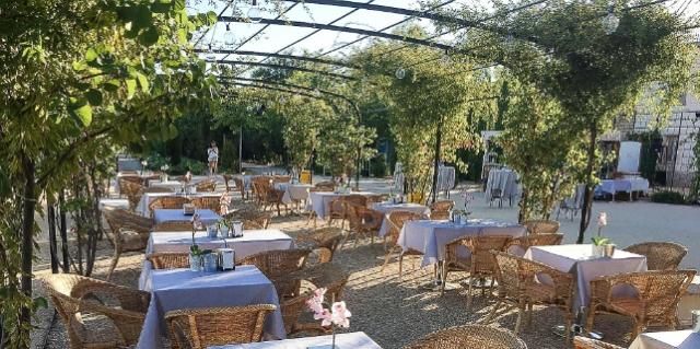 El Palacio estrena un nuevo espacio de restauración en sus jardines