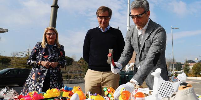 La Comunidad de Madrid elimina 5.500 productos peligrosos en el Punto Limpio de Boadilla La Comunidad de Madrid elimina 5.500 productos peligrosos en el Punto Limpio de Boadilla
