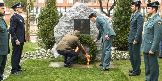 Emotivo homenaje a las víctimas del terrorismo en Boadilla en el decimocuarto aniversario del 11-M Emotivo homenaje a las víctimas del terrorismo en Boadilla en el decimocuarto aniversario del 11-M