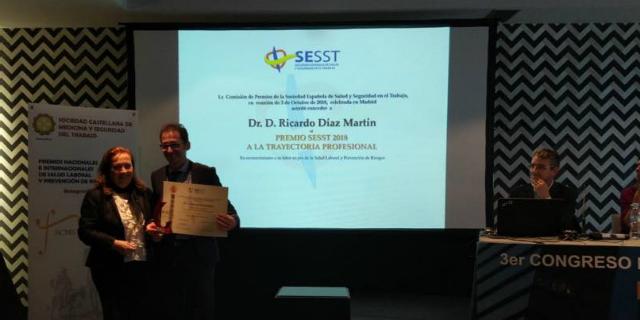 El portavoz de Cs Boadilla, Ricardo Díaz, premiado por su trayectoria profesional El portavoz de Cs Boadilla, Ricardo Díaz, premiado por su trayectoria profesional