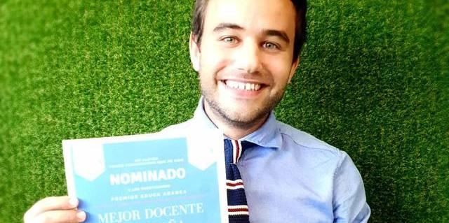 Adrián Fernández, profesor del Quercus, nominado a mejor docente del año Adrián Fernández, profesor del Quercus, nominado a mejor docente del año