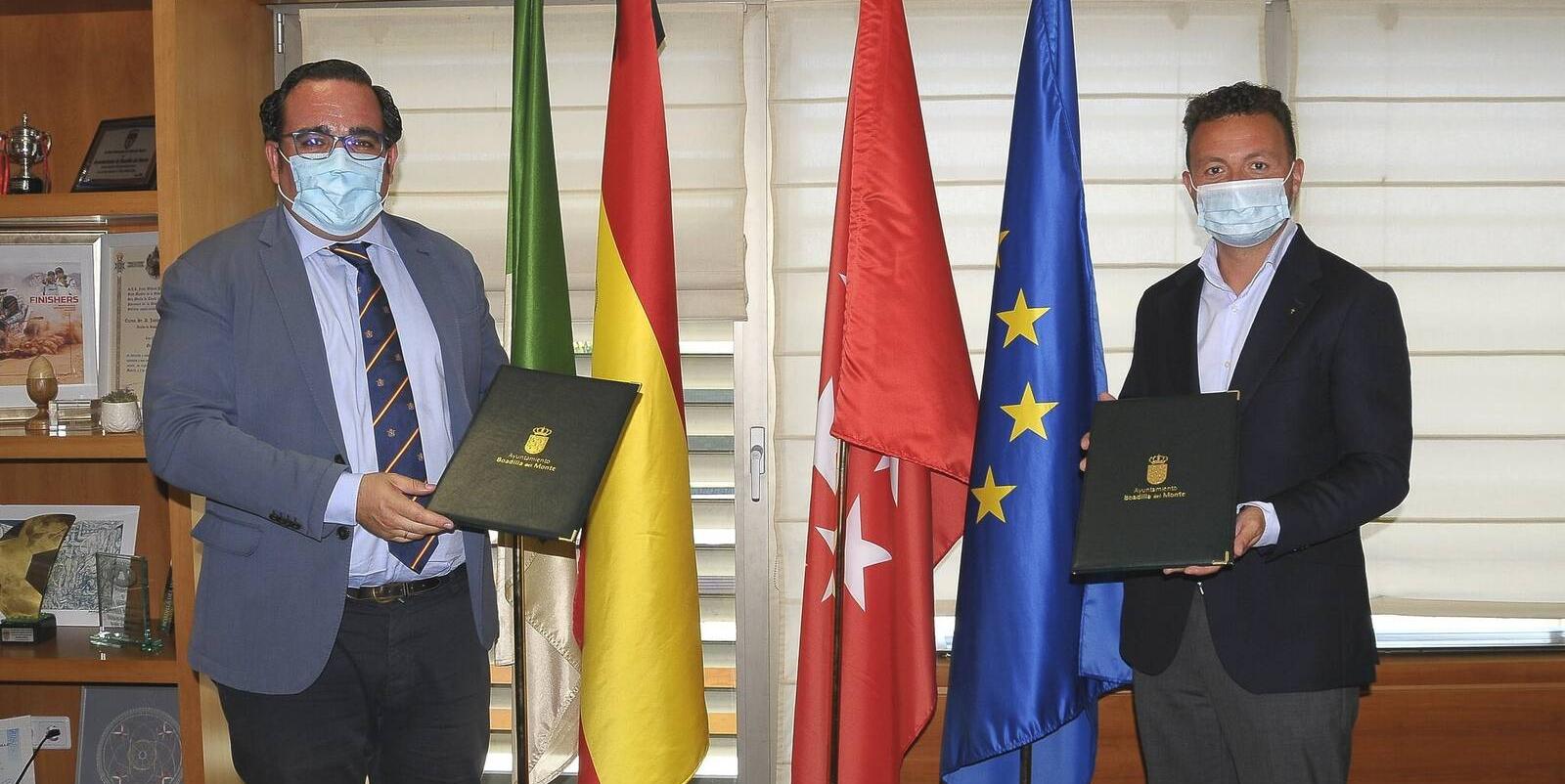 Acuerdo entre ESIC y el Ayuntamiento de Boadilla para becar a alumnos del municipio Acuerdo entre ESIC y el Ayuntamiento de Boadilla para becar a alumnos del municipio