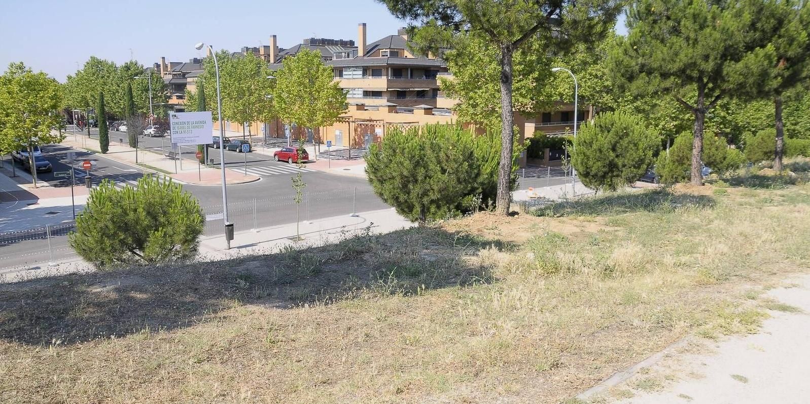 Ya están en marcha las obras de conexión de la avenida Isabel de Farnesio con la M-513 Ya están en marcha las obras de conexión de la avenida Isabel de Farnesio con la M-513