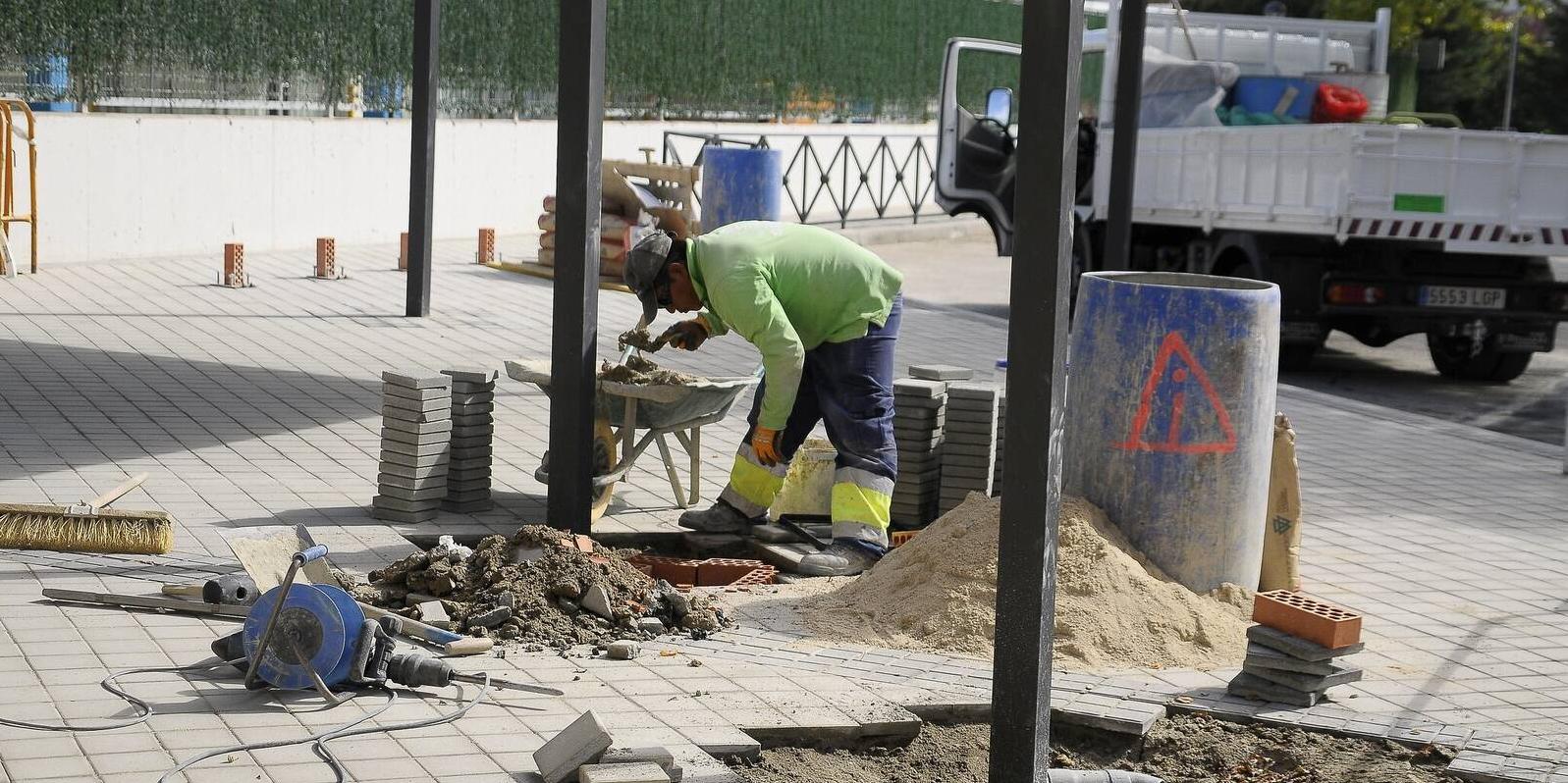 Boadilla remodela el aparcamiento y la entrada al CEIP Teresa Berganza