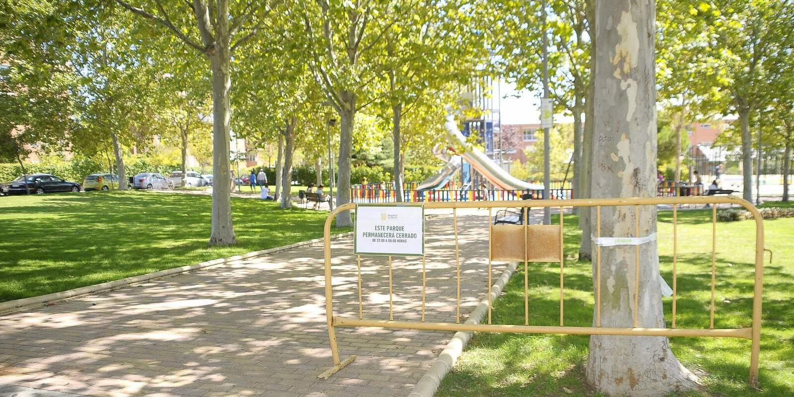 Los parques y espacios deportivos de Boadilla permanecerán cerrados de 22:00 y las 8:00 horas Los parques y espacios deportivos de Boadilla permanecerán cerrados de 22:00 y las 8:00 horas