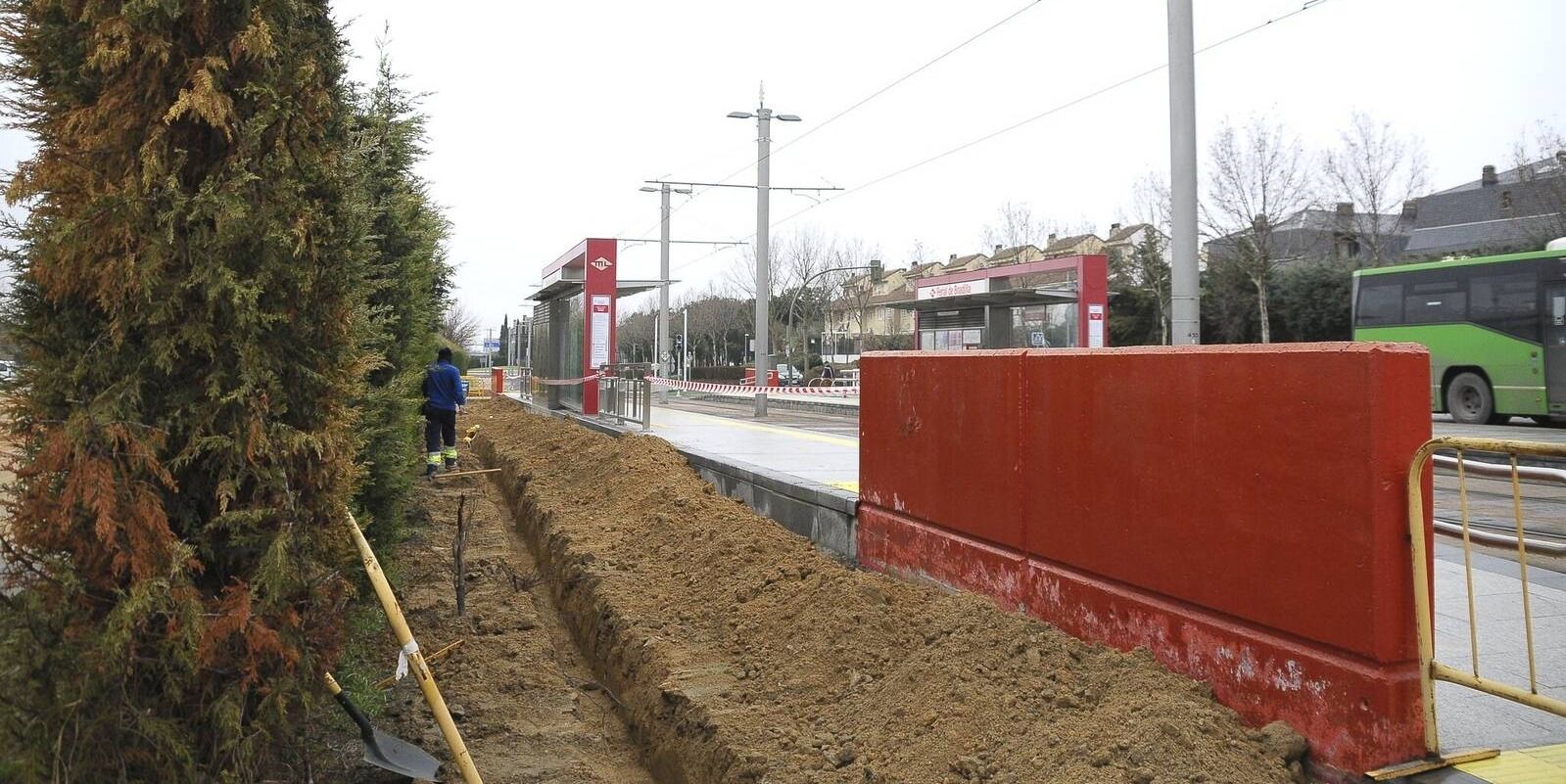 El Ayuntamiento renueva el alumbrado público en el residencial Las Eras