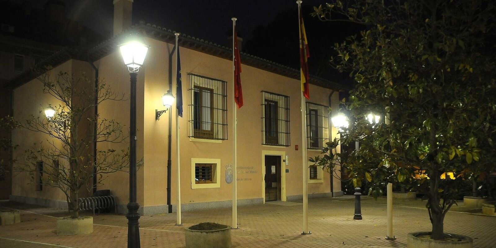 50 nuevas luminarias en la plaza de La Millonaria de Boadilla   