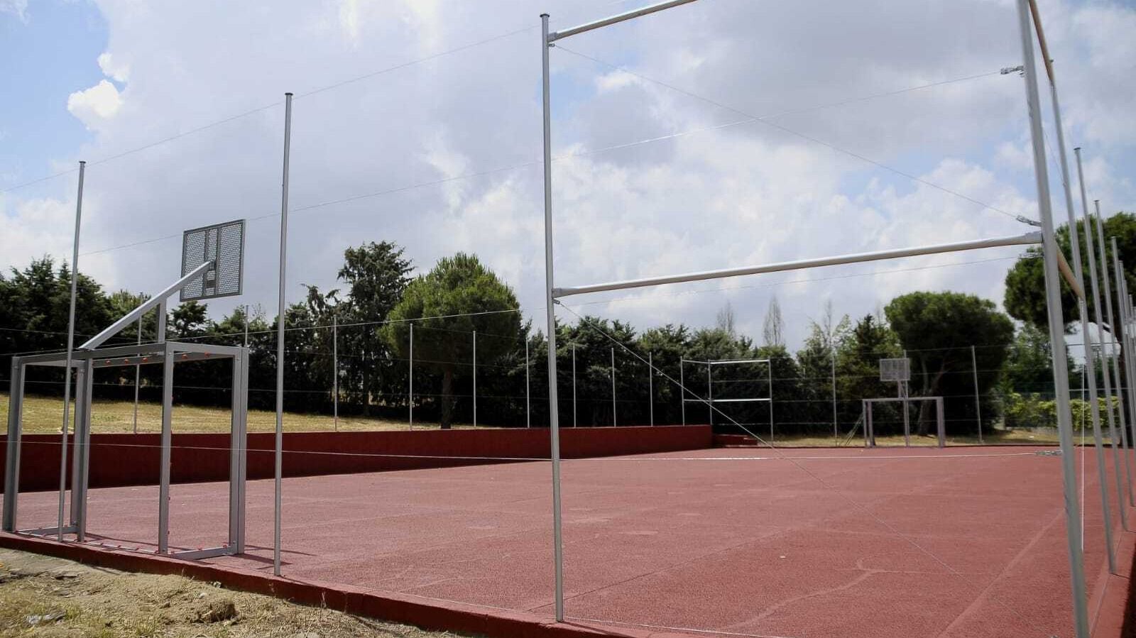 Boadilla presenta una nueva pista deportiva en la calle Cabo de Peñas Boadilla presenta una nueva pista deportiva en la calle Cabo de Peñas