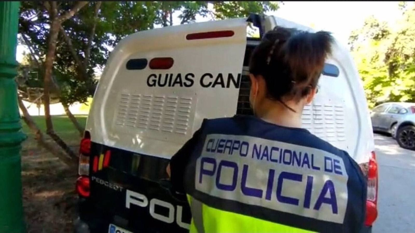Registran la casa de José Luis Moreno en Boadilla con perros especializados buscando dinero Registran la casa de José Luis Moreno en Boadilla con perros especializados buscando dinero