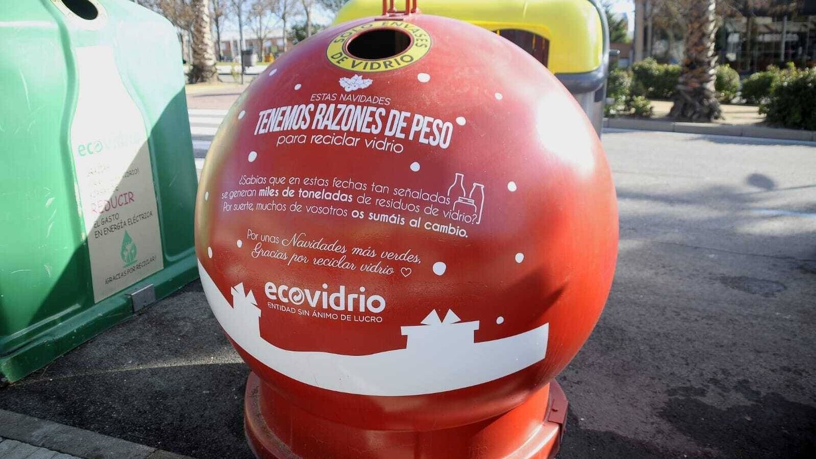 El Ayuntamiento y Ecovidrio promueven el reciclaje de envases de vidrio en Boadilla