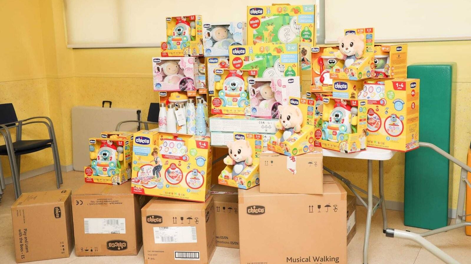 Chicco dona material por valor de 3.000 para los desplazados ucranianos de Boadilla