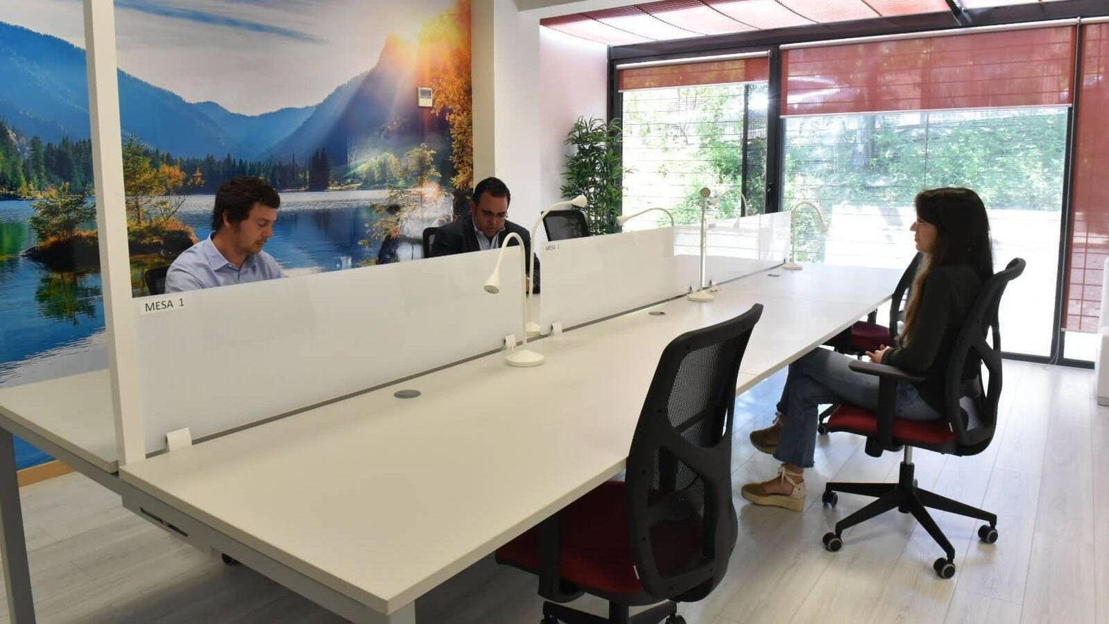 Boadilla rebaja un 10% el precio público de los despachos del centro de empresas