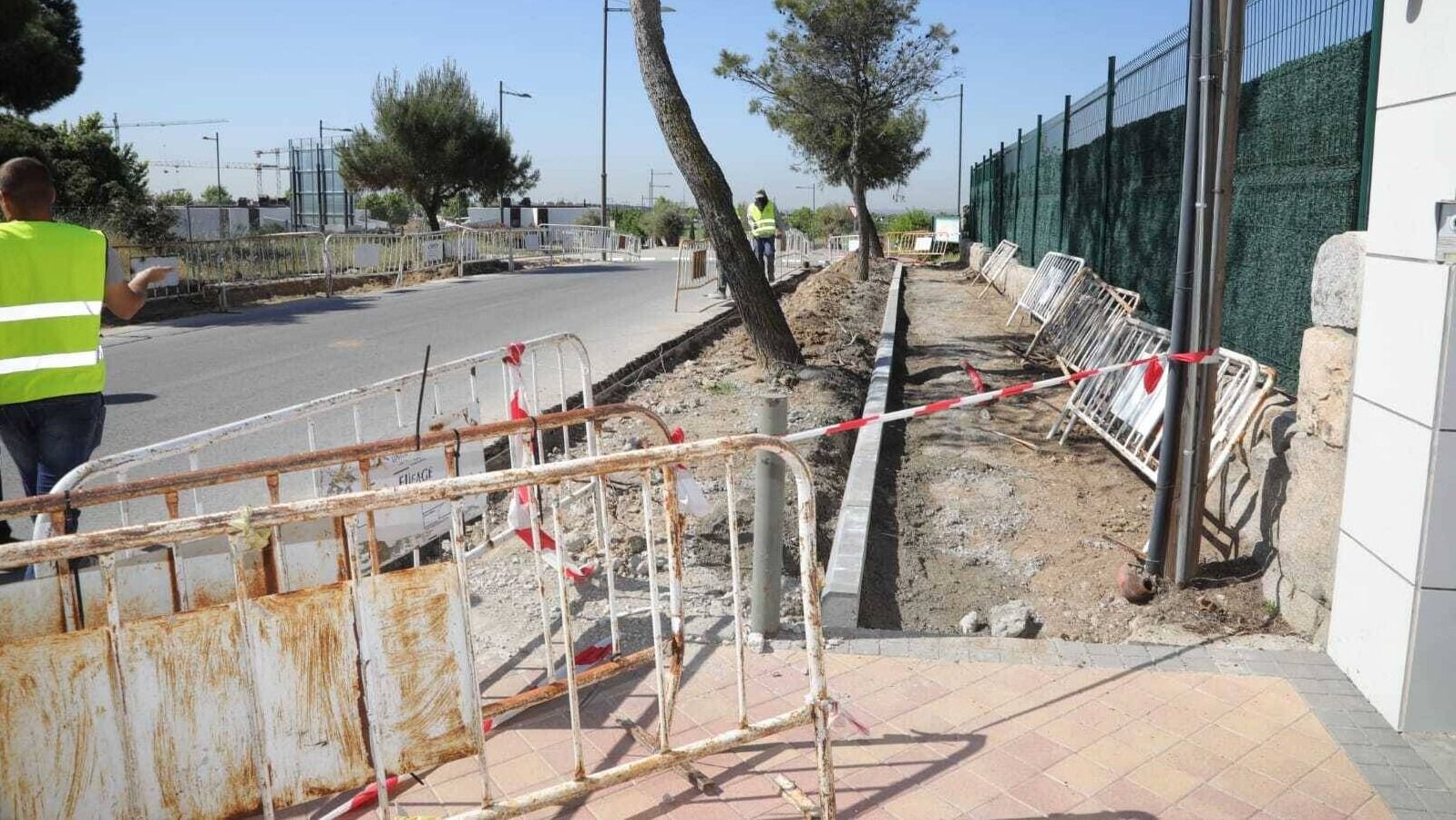 Continúa la última fase de los trabajos de acerado en Parque Boadilla