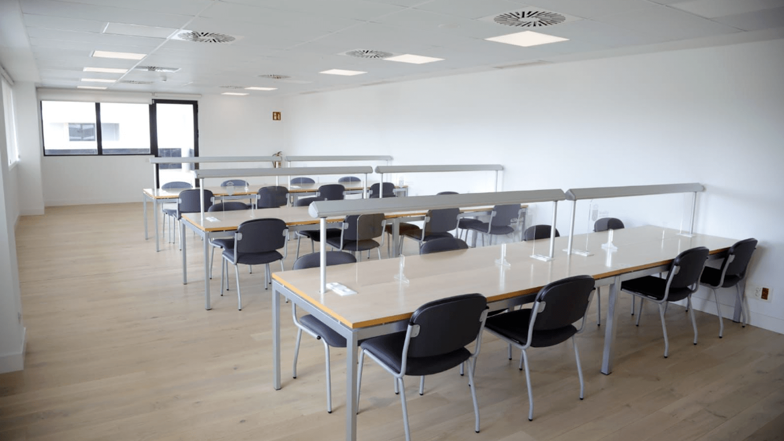 Las salas de estudio del complejo deportivo Condesa de Chinchón abren sus puertas Las salas de estudio del complejo deportivo Condesa de Chinchón abren sus puertas